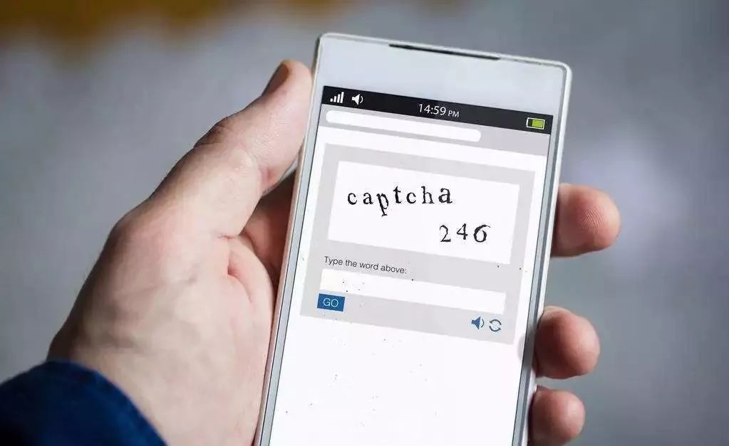 <b>标题：iPad与iPhone短信功能：无缝连接，便捷沟通</b>